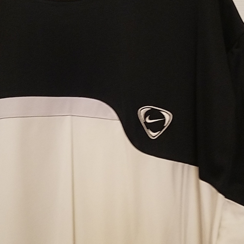 Shirt - Picture 2 of 3